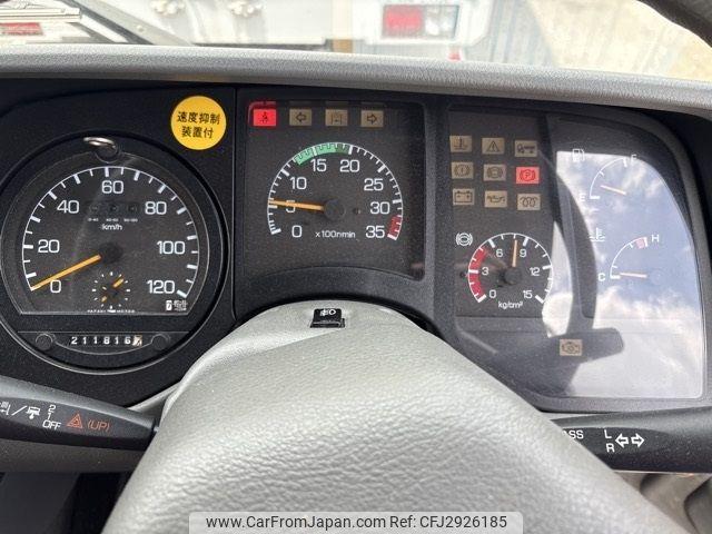 Mitsubishi Fuso Fighter 1996 thumbnail 15