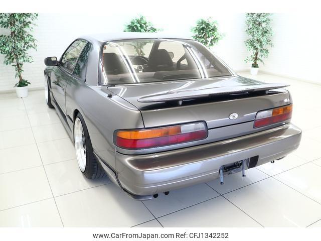 Nissan Silvia 1992 thumbnail 11