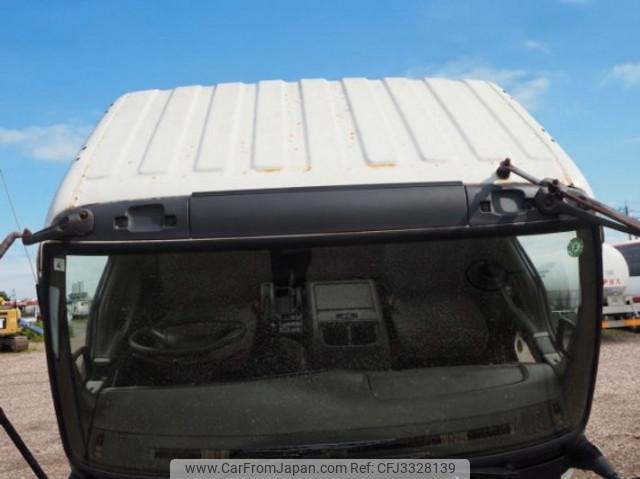 Isuzu Forward 2000 thumbnail 8