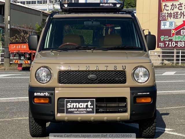 Daihatsu Naked 2001