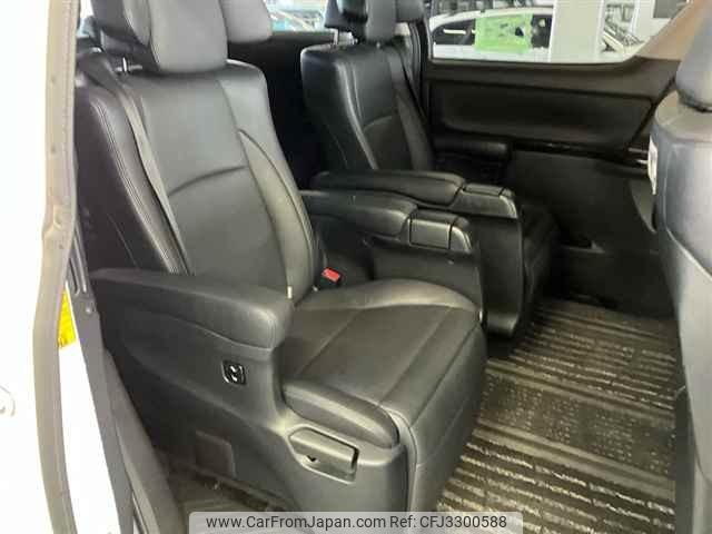 Toyota Vellfire thumbnail 9