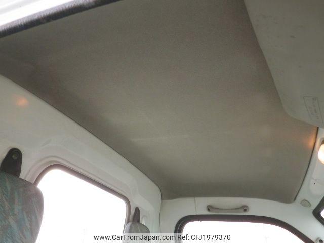 Suzuki Carry Truck 2000 thumbnail 18