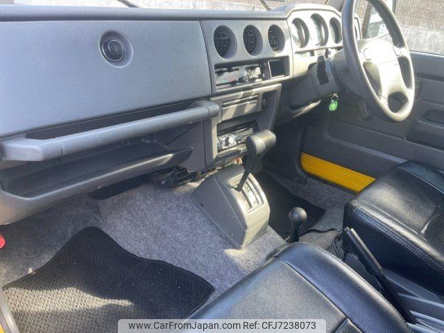 Suzuki Jimny 1998 thumbnail 16