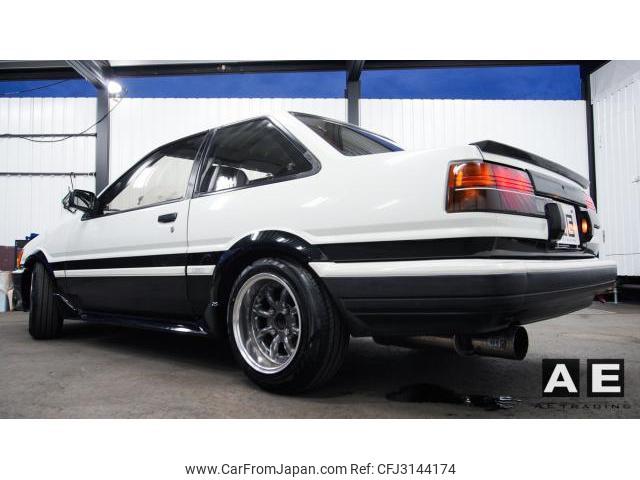 Toyota Corolla Levin 1986 thumbnail 5