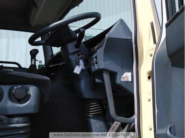 Mitsubishi Fuso Super Great 2000 thumbnail 13