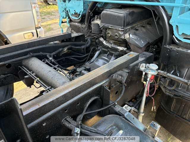 Mitsubishi Fuso Canter 1997 thumbnail 43