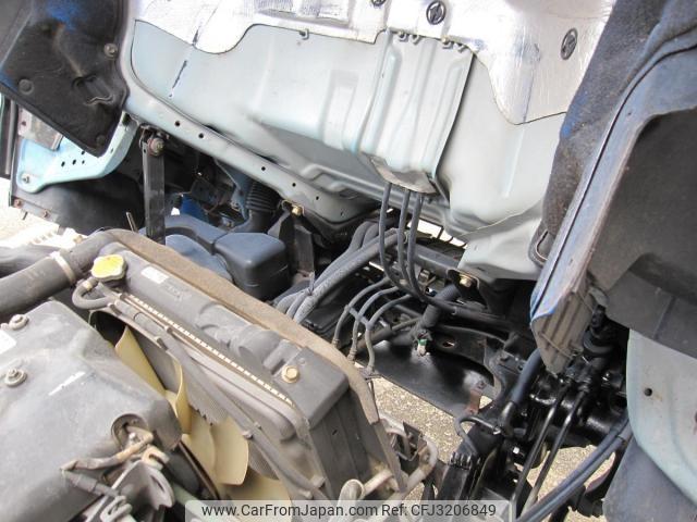 Isuzu Elf Truck 2000 thumbnail 25