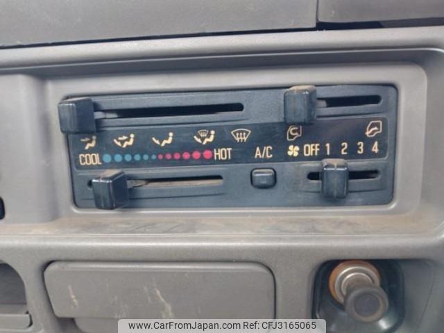 Isuzu Elf Truck 1996 thumbnail 3