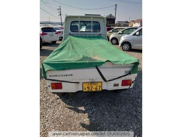 Daihatsu Hijet Truck 1999 thumbnail 2