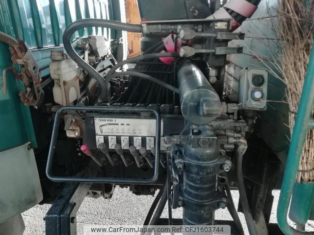 Mitsubishi Fuso Fighter 2001 thumbnail 22