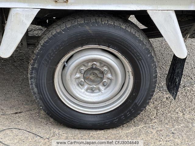 Toyota Hiace Truck 1997 thumbnail 19