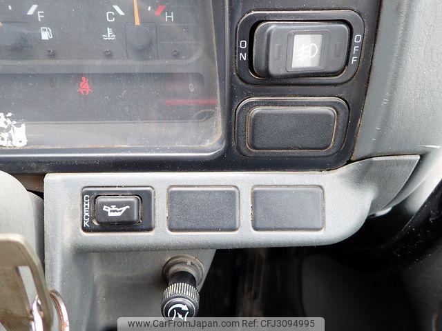 Mitsubishi Fuso Canter 1997 thumbnail 38