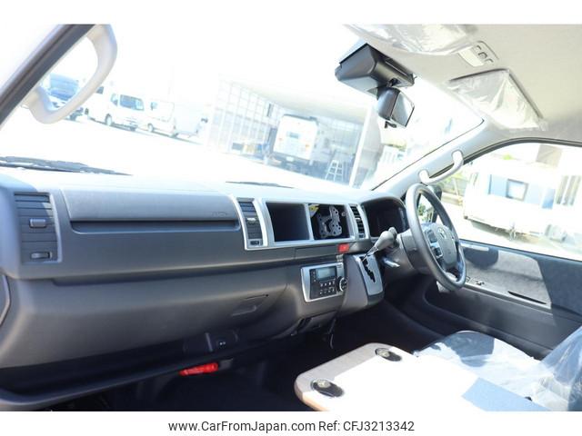 Toyota Hiace Wagon thumbnail 70