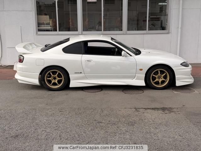Nissan Silvia 2000 thumbnail 4