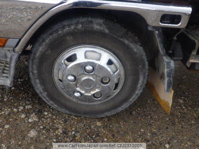 Mitsubishi Fuso Canter 1997 thumbnail 24