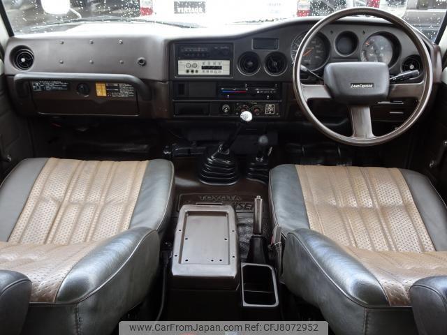 Toyota Land Cruiser 60 1987 thumbnail 3