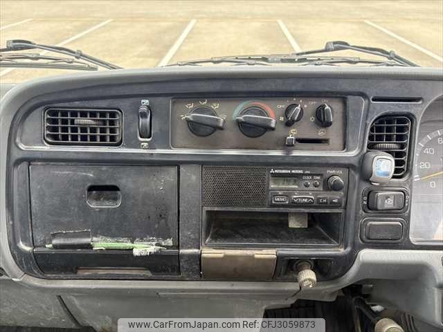 Mitsubishi Fuso Canter 2000 thumbnail 22