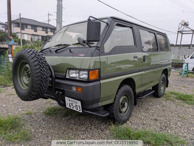 Mitsubishi Delica Starwagon 1990