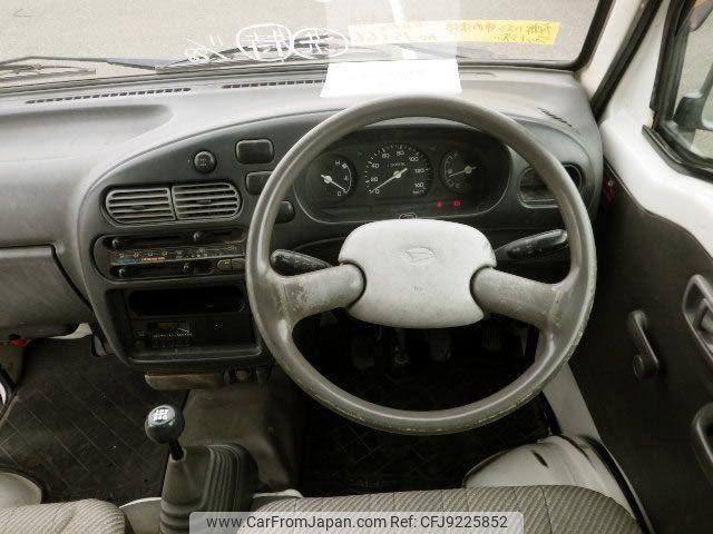 Daihatsu Hijet Truck 1997 thumbnail 6