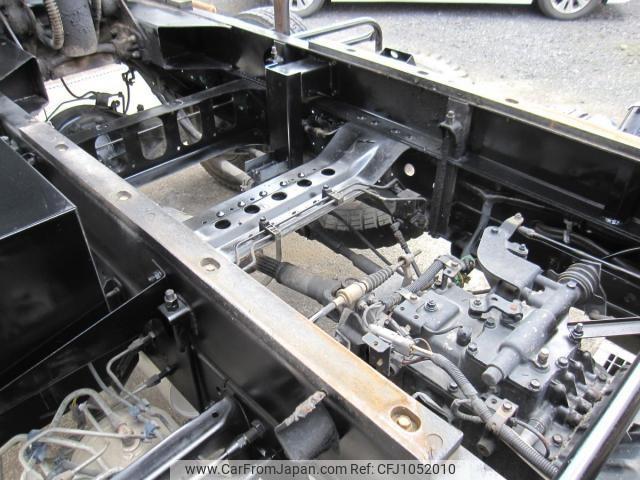 Isuzu Forward 2000 thumbnail 25