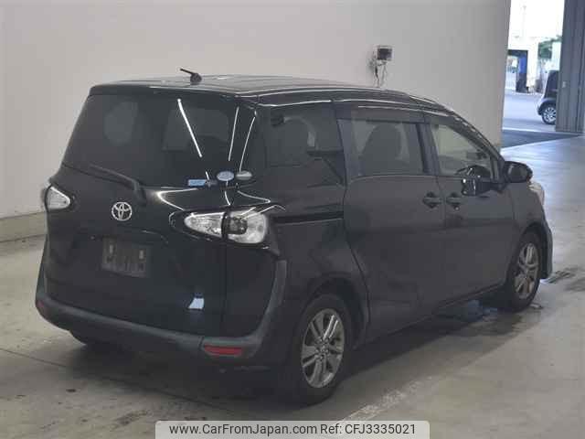 Toyota Sienta thumbnail 6