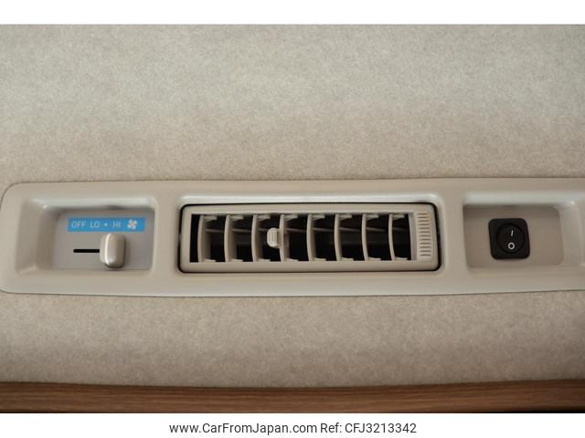 Toyota Hiace Wagon thumbnail 25