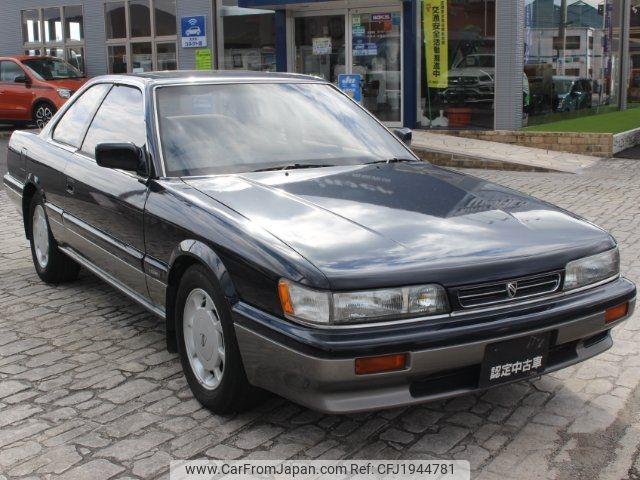 Nissan Leopard 1990