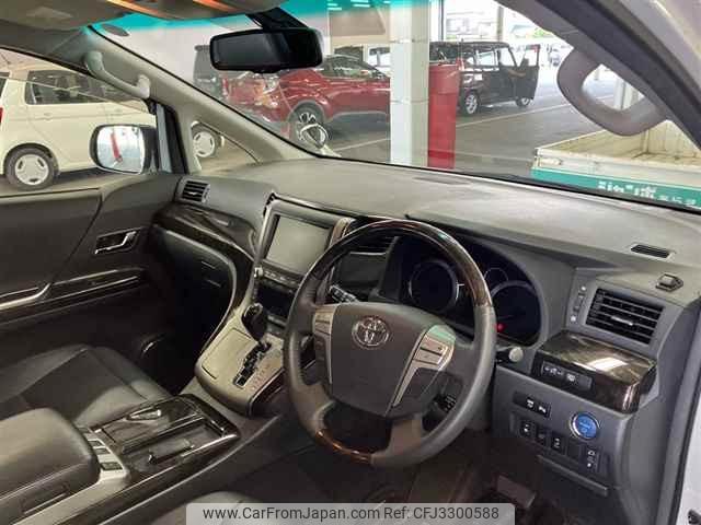 Toyota Vellfire thumbnail 4