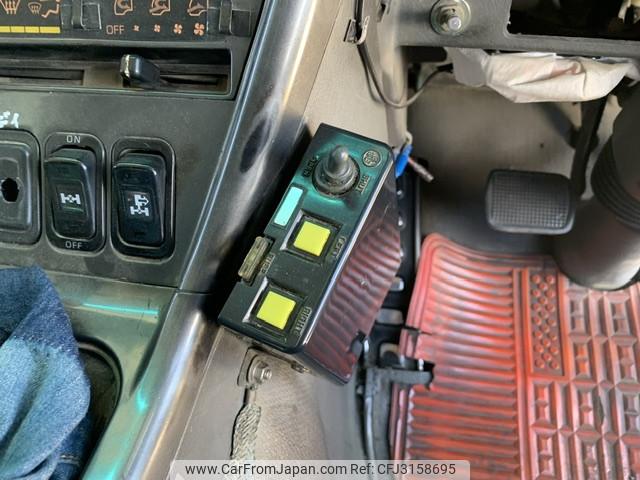 Mitsubishi Fuso The Great 1995 thumbnail 19