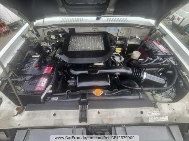 Isuzu Bighorn 2000 thumbnail 10