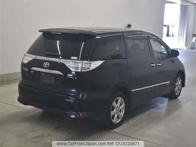 Toyota Estima Hybrid thumbnail 6