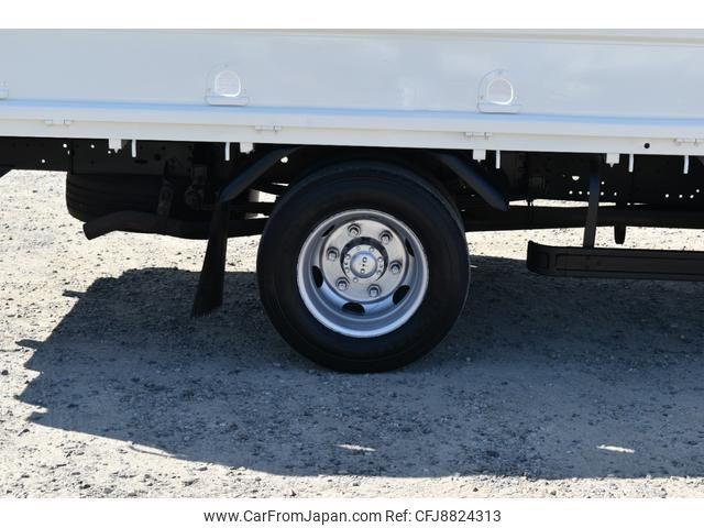 Mitsubishi Fuso Canter 1997 thumbnail 76