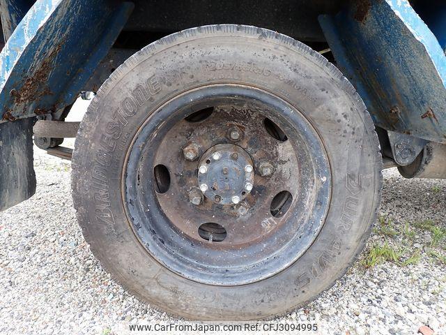 Mitsubishi Fuso Canter 1997 thumbnail 13