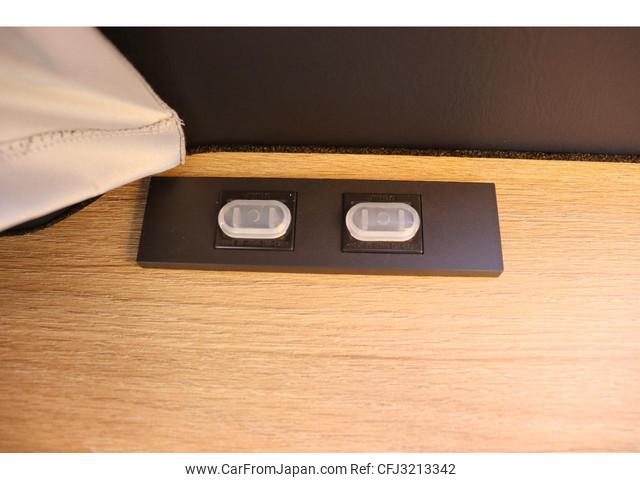 Toyota Hiace Wagon thumbnail 23