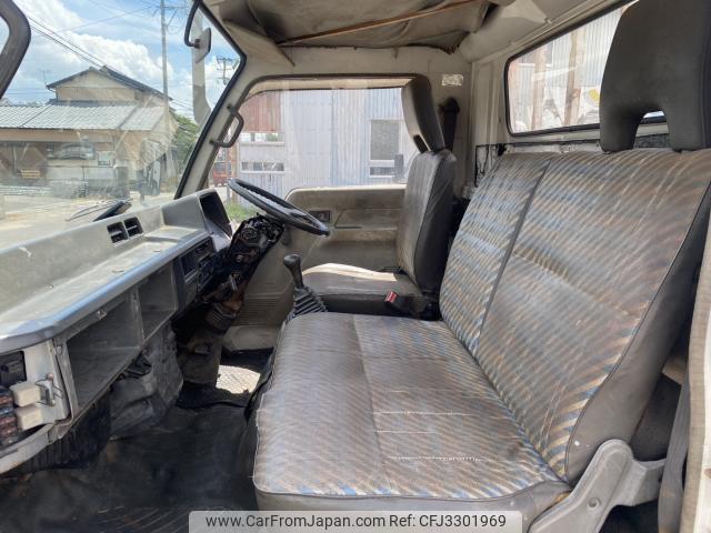 Mitsubishi Fuso Canter 1991 thumbnail 10