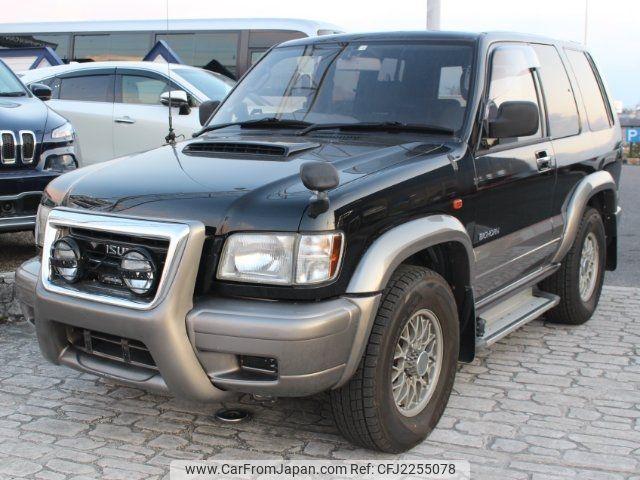 Isuzu Bighorn 2000