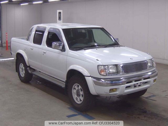 Nissan Datsun Pickup 2000