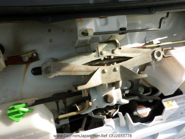 Suzuki Carry Truck 2000 thumbnail 21