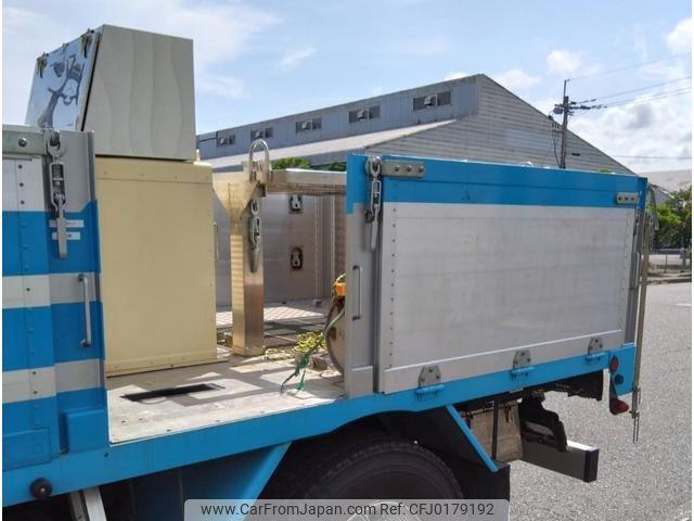 Mitsubishi Fuso Super Great 2000 thumbnail 10