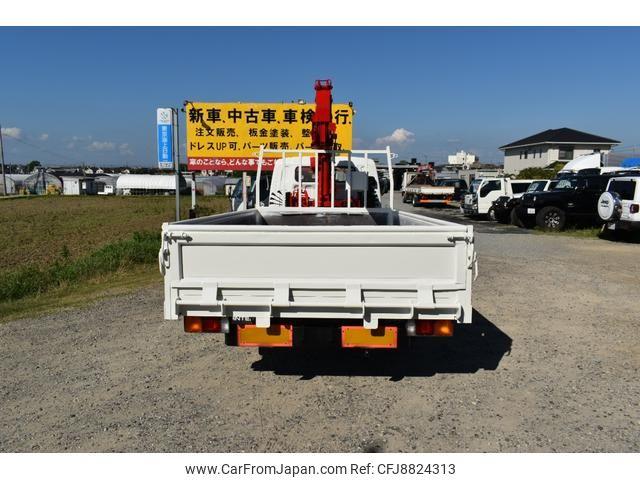 Mitsubishi Fuso Canter 1997 thumbnail 75