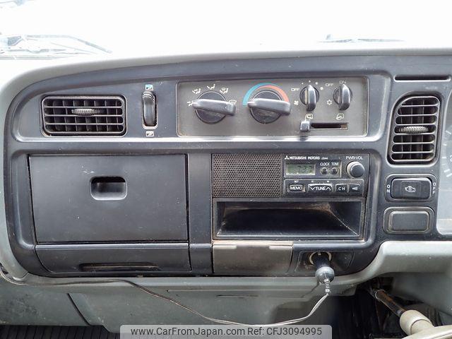 Mitsubishi Fuso Canter 1997 thumbnail 34