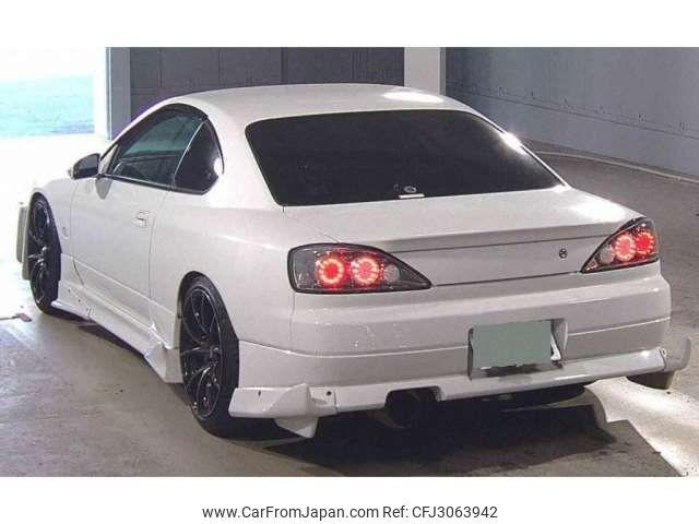 Nissan Silvia 2000 thumbnail 2