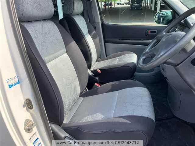 Toyota Touring Hiace thumbnail 8