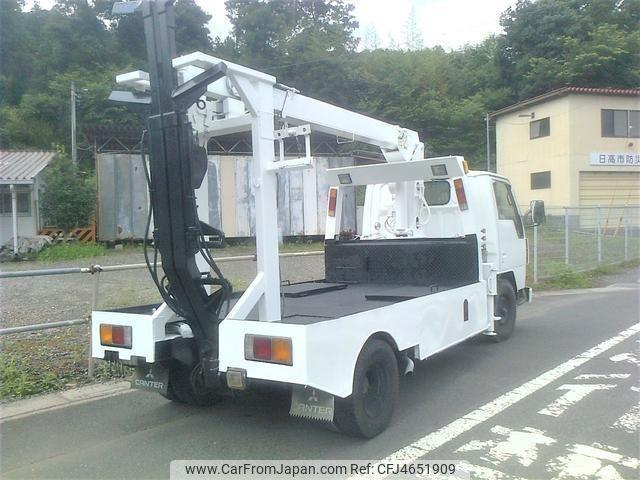 Mitsubishi Fuso Canter 1992 thumbnail 3