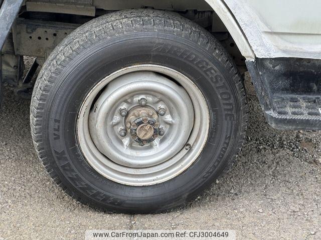 Toyota Hiace Truck 1997 thumbnail 17