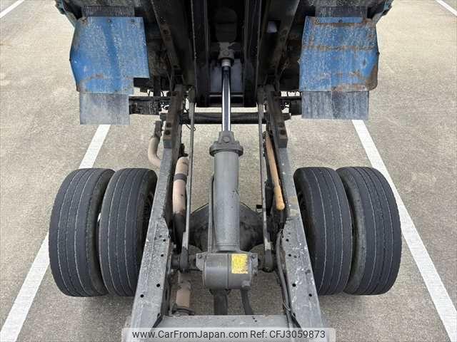 Mitsubishi Fuso Canter 2000 thumbnail 16