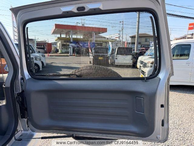 Suzuki Jimny 2001 thumbnail 30