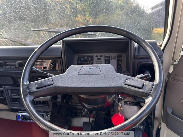 Toyota Hiace Truck 1984 thumbnail 14
