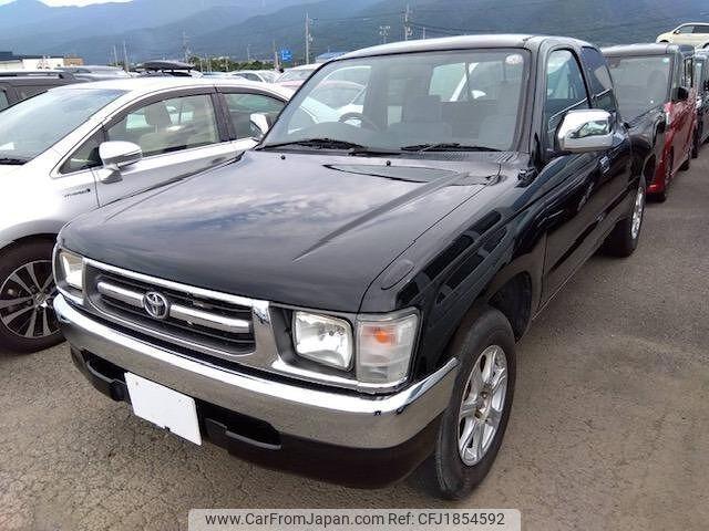 Toyota Hilux Sports Pick Up 2000