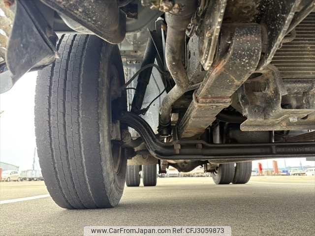 Mitsubishi Fuso Canter 2000 thumbnail 30